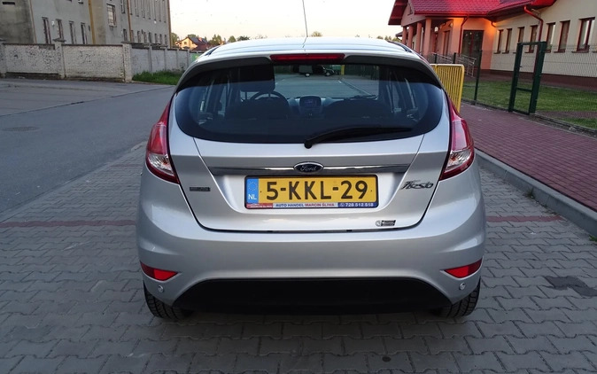 Ford Fiesta cena 27900 przebieg: 167000, rok produkcji 2013 z Góra małe 211